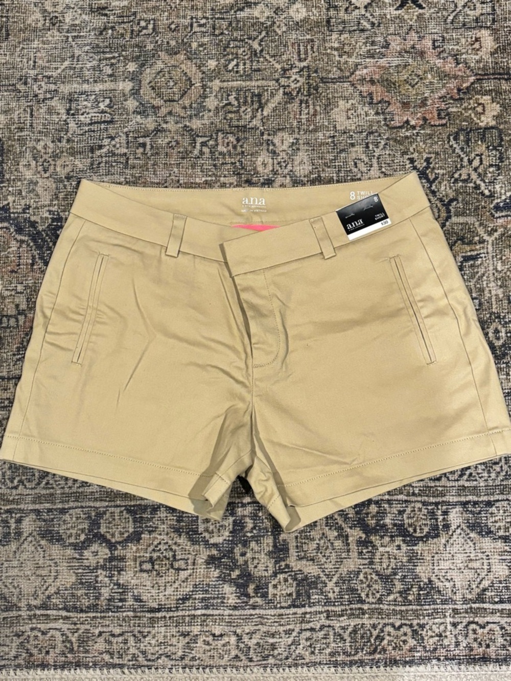a.n.a Twill Women's Khaki Tan Shorts - NWT